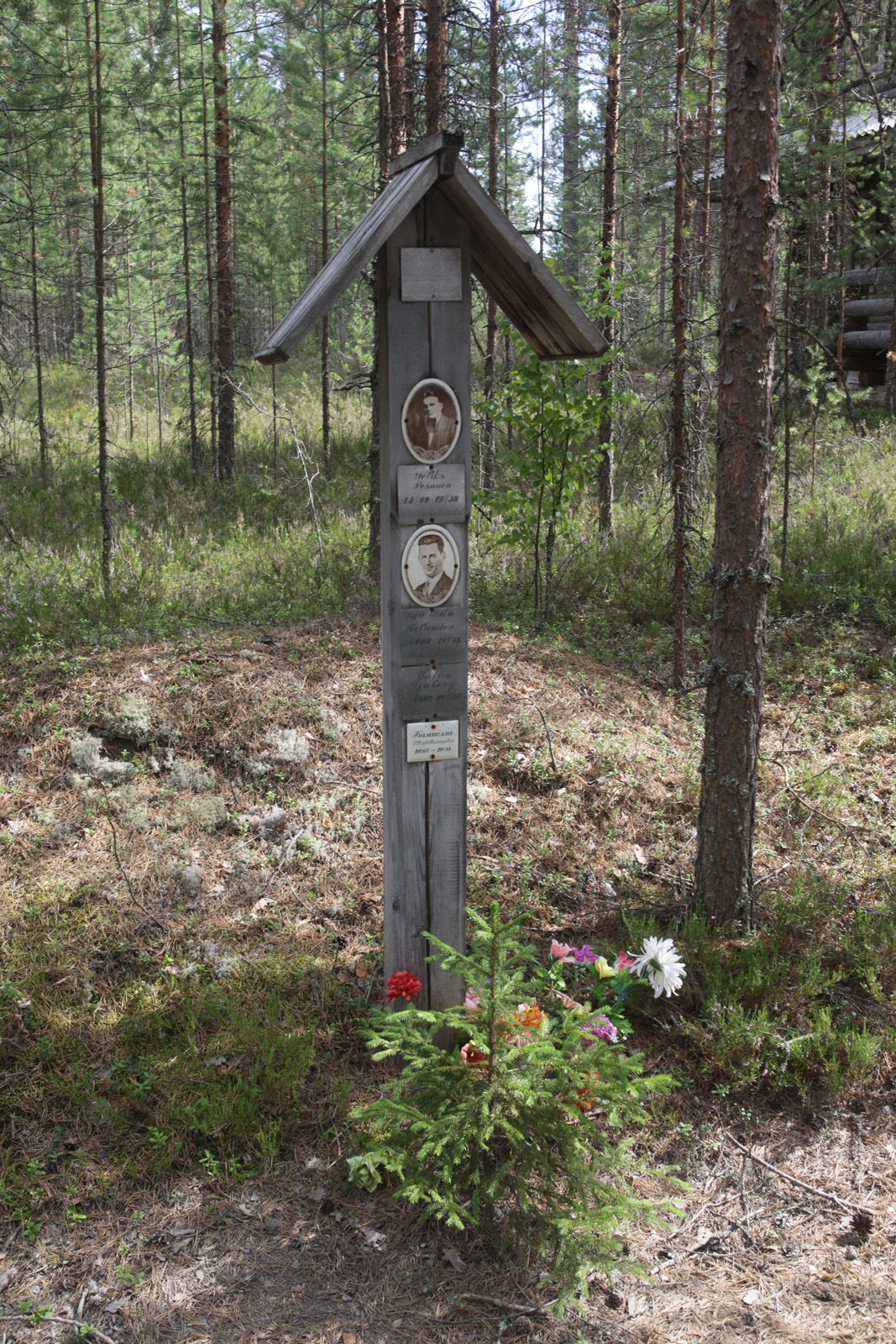 Памятная табличка Väinö Finberg. Фото 04.08.2011.